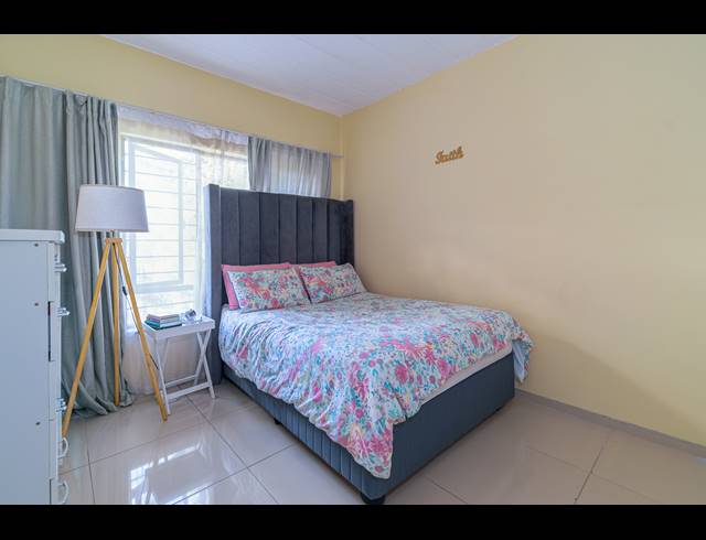 2 BEDROOM APARTMENT FOR SALE IN PAULSHOF